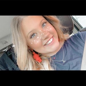 Meet your Posher, Ashton